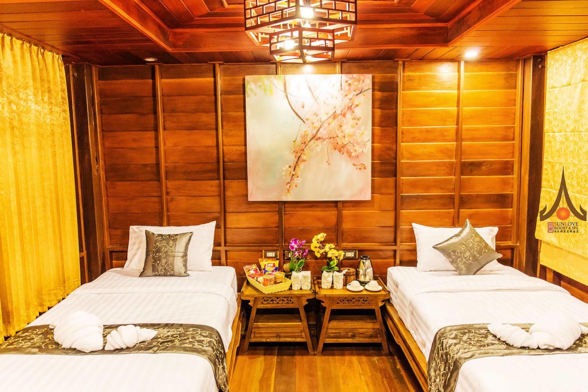 Sunlove Resort And Spa - Grand View นครปฐม ภายนอก รูปภาพ